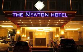 Hotel The Newton Bandung